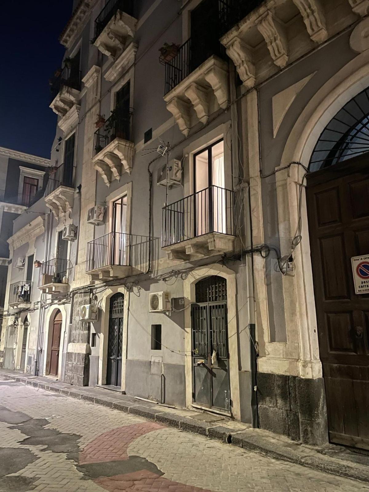 La Casa Di Carta Al Duomo Apartment Catania Exterior photo